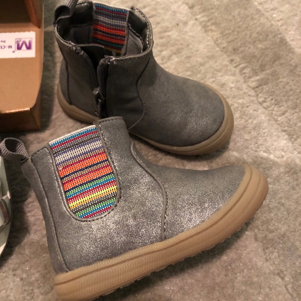 Size 4 car and Jack Booties